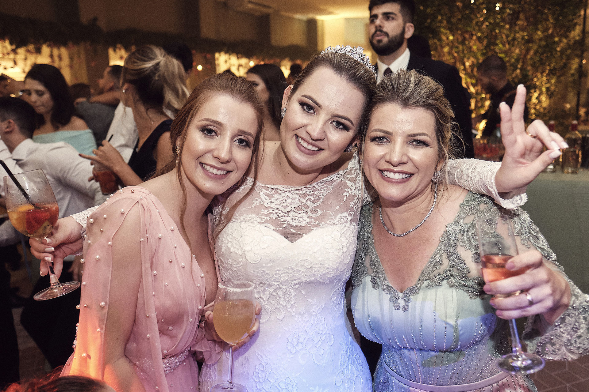 Foto Casamento Thaís e Leonardo na Igreja Nossa Senhora de Fátima e Festa na Casa, Sabor e Flor Foto Casamento Thaís e Leonardo na Igreja Nossa Senhora de Fátima e Festa na Casa, Sabor e Flor - Imagem 73
