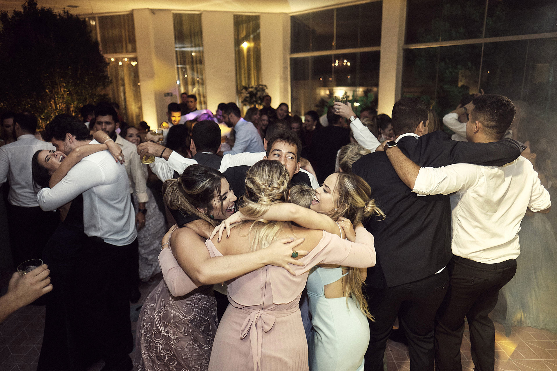 Foto Casamento Thaís e Leonardo na Igreja Nossa Senhora de Fátima e Festa na Casa, Sabor e Flor Foto Casamento Thaís e Leonardo na Igreja Nossa Senhora de Fátima e Festa na Casa, Sabor e Flor - Imagem 79