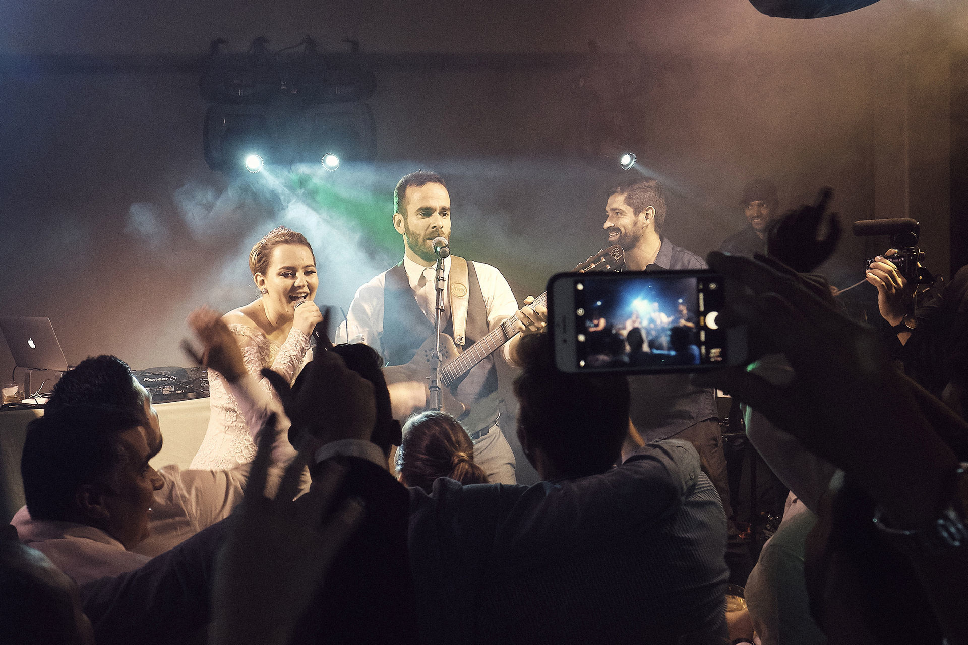 Foto Casamento Thaís e Leonardo na Igreja Nossa Senhora de Fátima e Festa na Casa, Sabor e Flor Foto Casamento Thaís e Leonardo na Igreja Nossa Senhora de Fátima e Festa na Casa, Sabor e Flor - Imagem 77